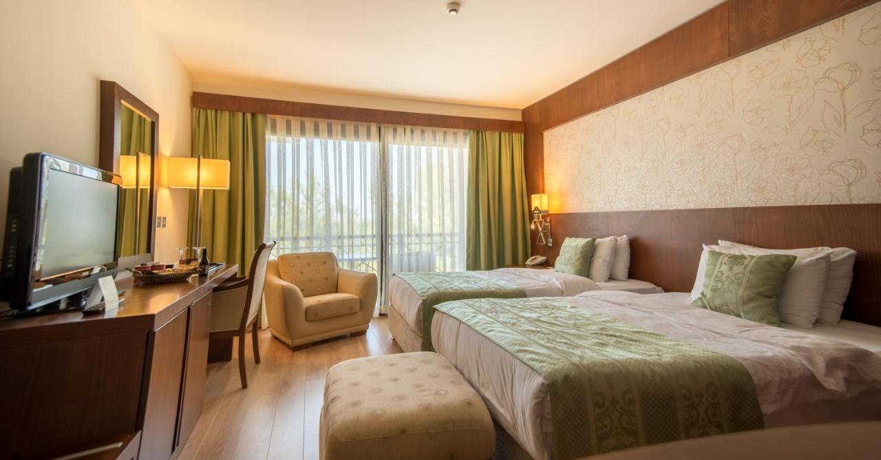 Korineum Golf & Beach Resort Agios Georgios  Extérieur photo