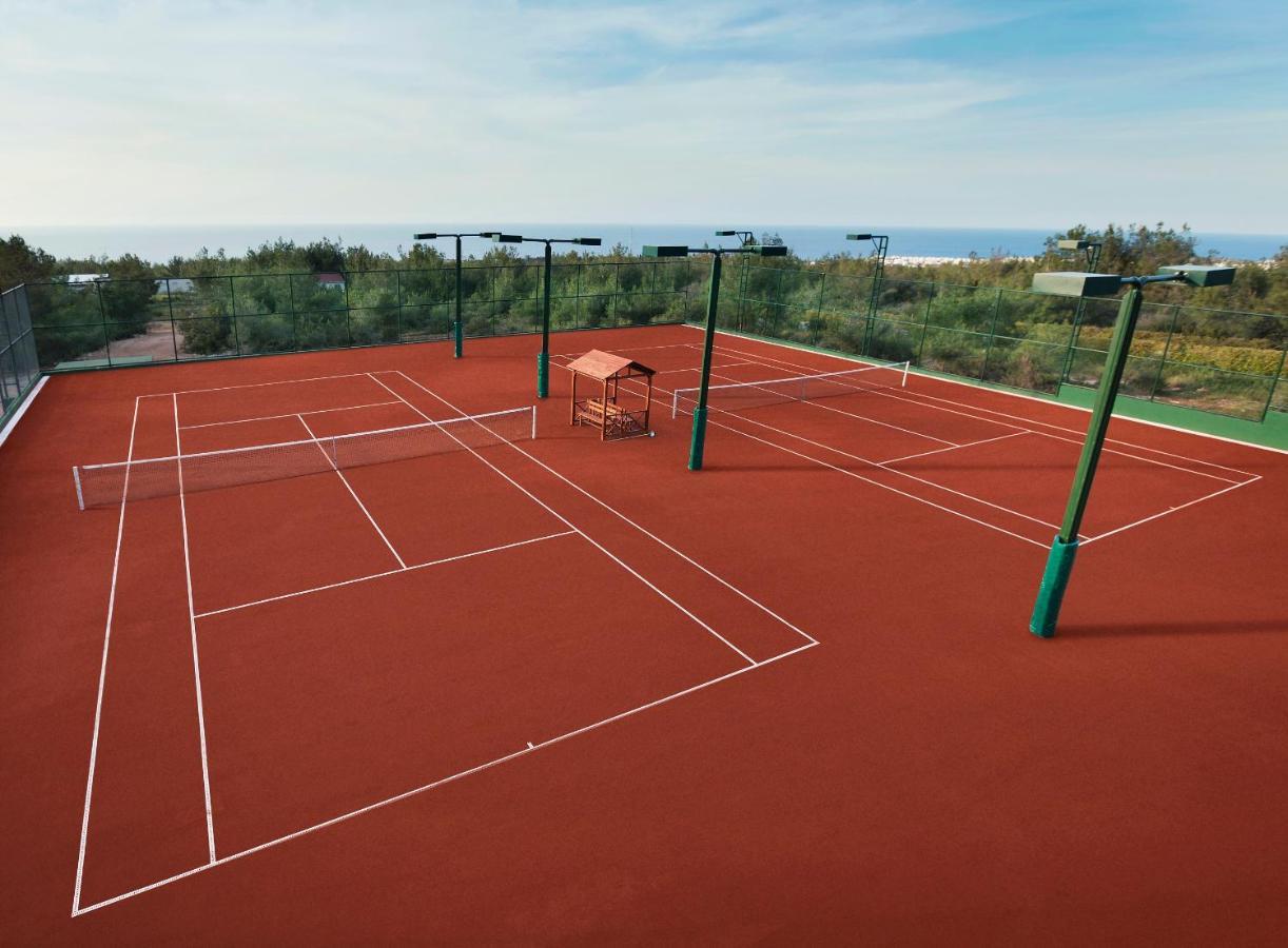 Korineum Golf & Beach Resort Agios Georgios  Extérieur photo