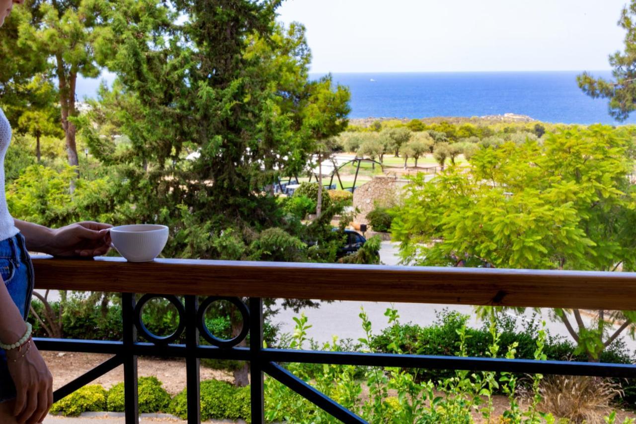 Korineum Golf & Beach Resort Agios Georgios  Extérieur photo