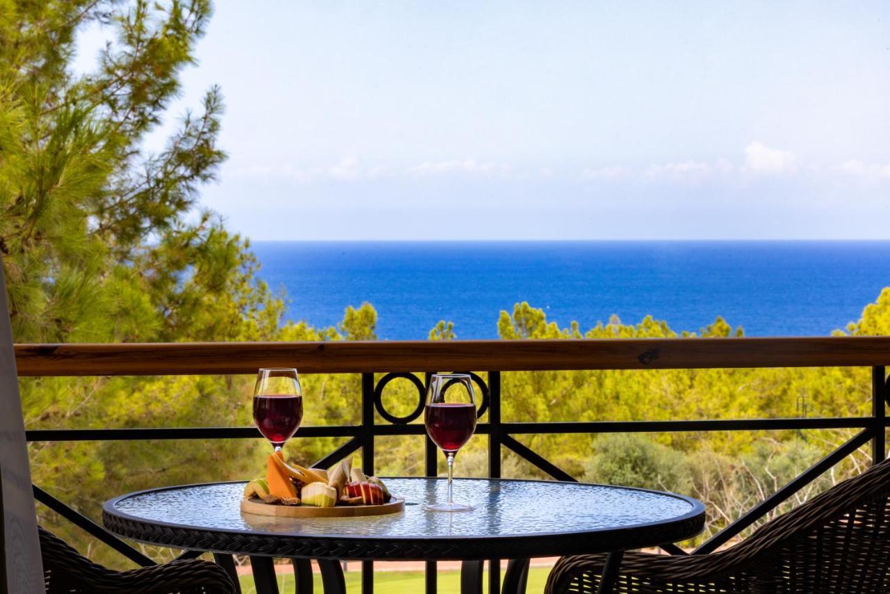 Korineum Golf & Beach Resort Agios Georgios  Extérieur photo
